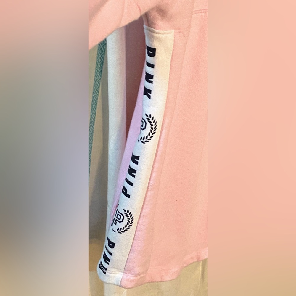 VS Pink 1/4 zip pullover - Picture 2 of 7